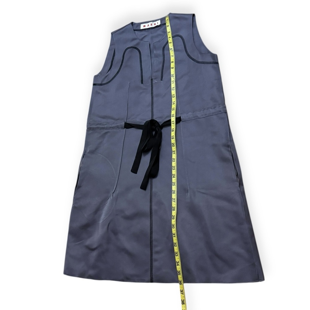 Marni Detailed 2011 Runway Dress Purple Drawstring Size 36 Pockets Midi Shift - Picture 3 of 5